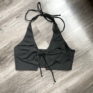 White Fox Fashion Lover Crop in Black